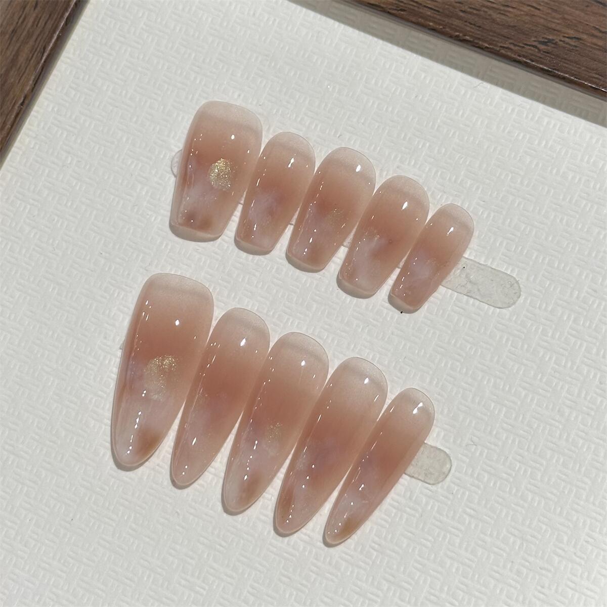 【绫罗绸缎】显白美甲短款穿戴甲新款秋冬杏仁甲纯手工超长裸色