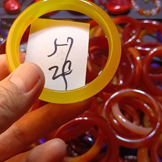 玛瑙/玉髓手镯未镶嵌