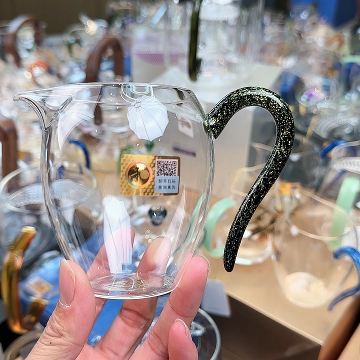 禾器黑金怡然公道杯