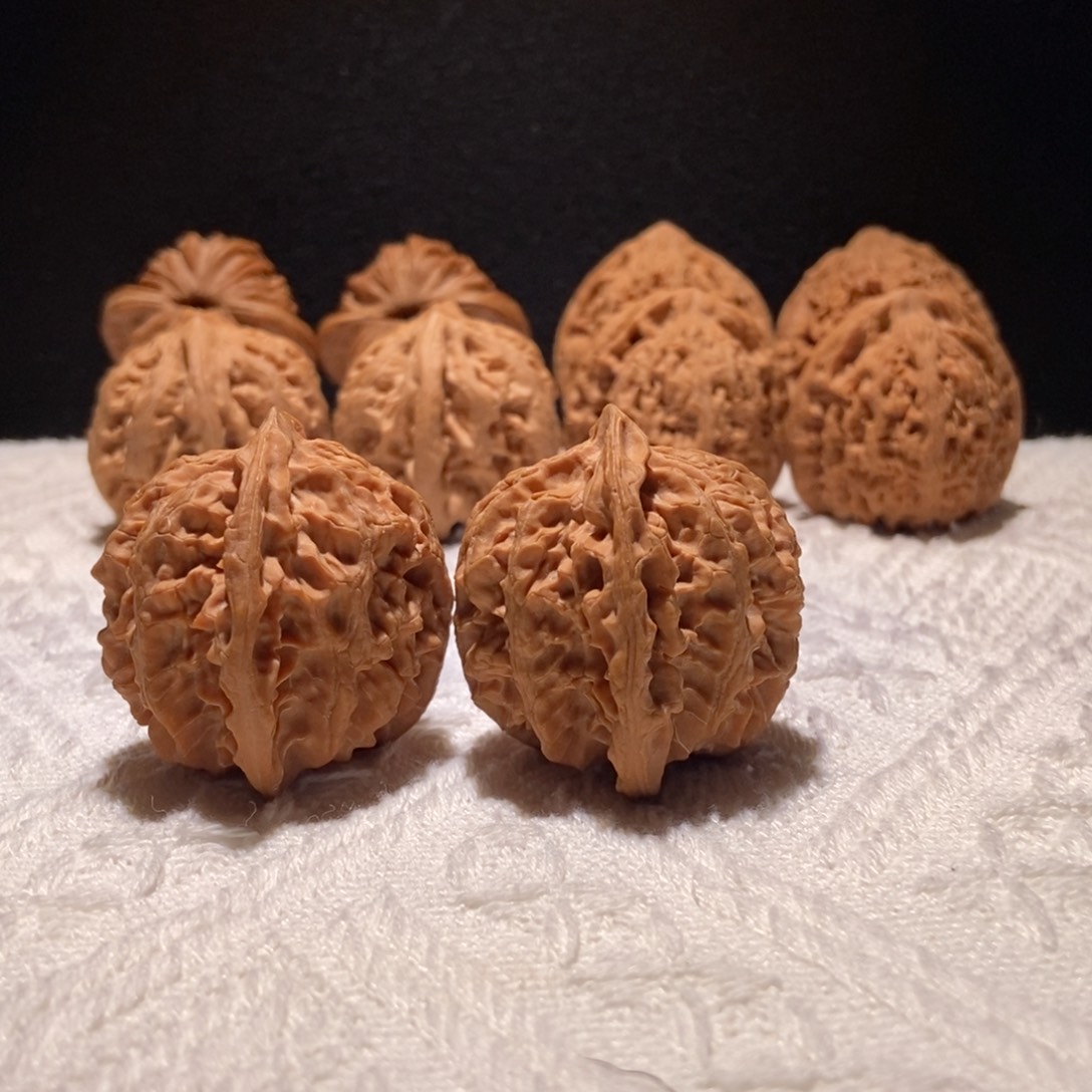 B****极品苹果园，42尺 