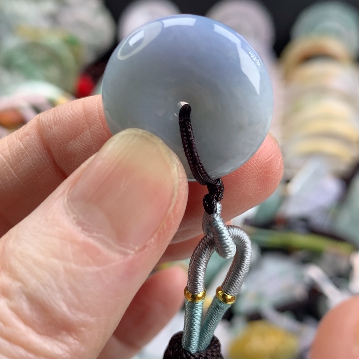 翡翠颈饰未镶嵌吊坠