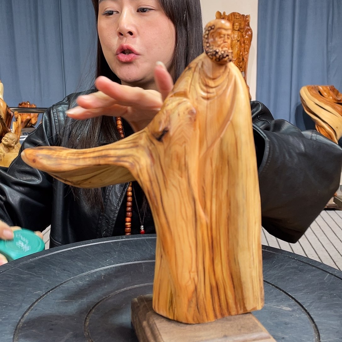 柏木（崖柏）随型艺术根雕