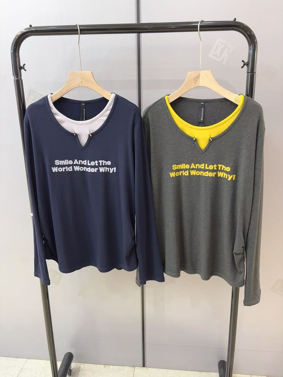 水淼25秋季新款1552-休闲时尚-撞色拼接小衫