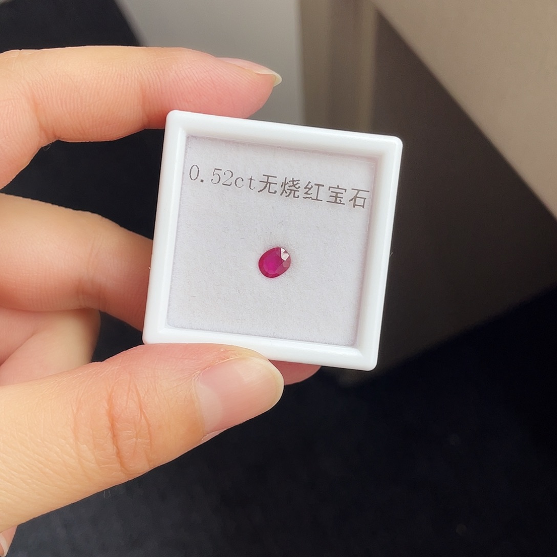 红宝石裸石未镶嵌0.52ct