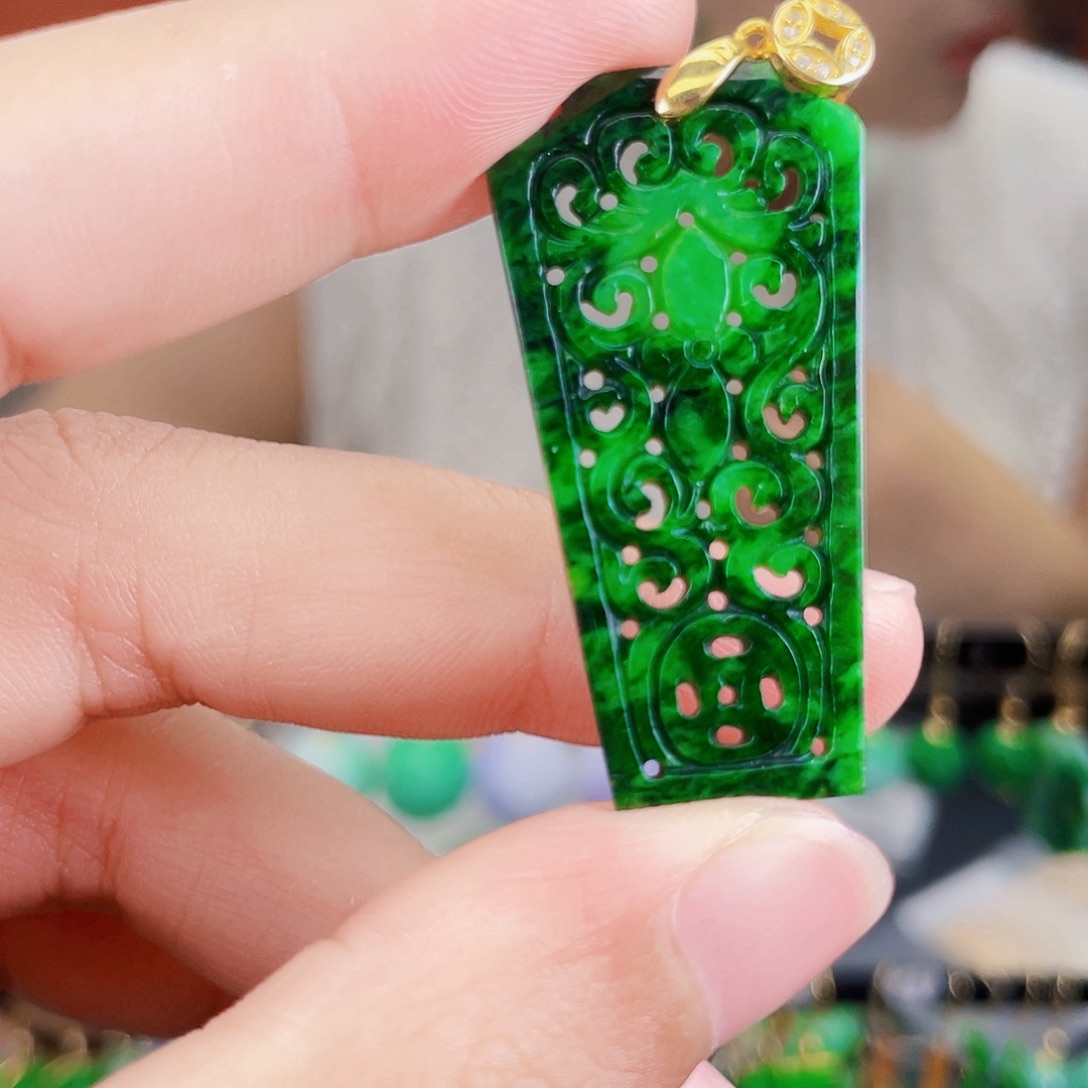 翡翠未镶嵌耳饰饰品