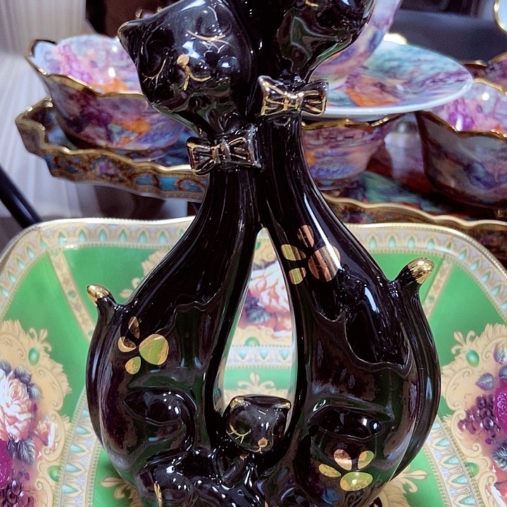 碗微瑕…………………………………………