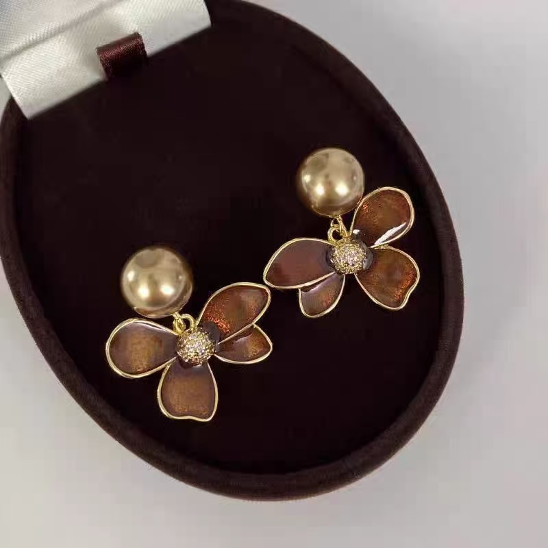 铜合金耳饰 8632咖色秋冬复古花朵耳环新款轻奢气质高耳饰女耳钉