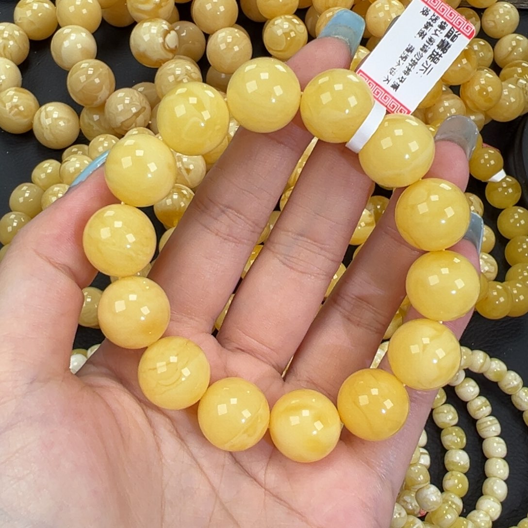 琥珀未镶嵌手链28.7黄白蜡