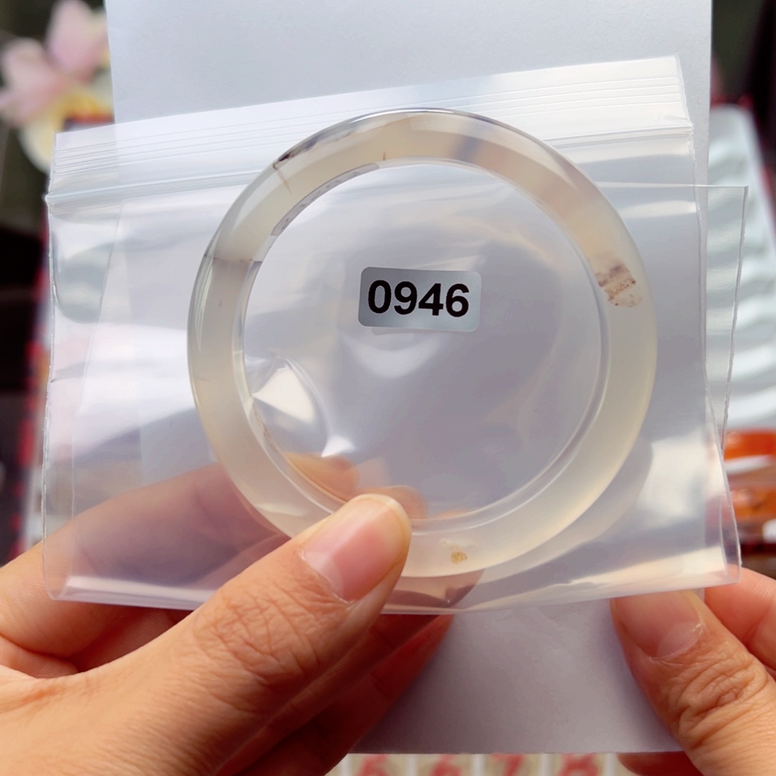 玛瑙/玉髓手镯未镶嵌嚣