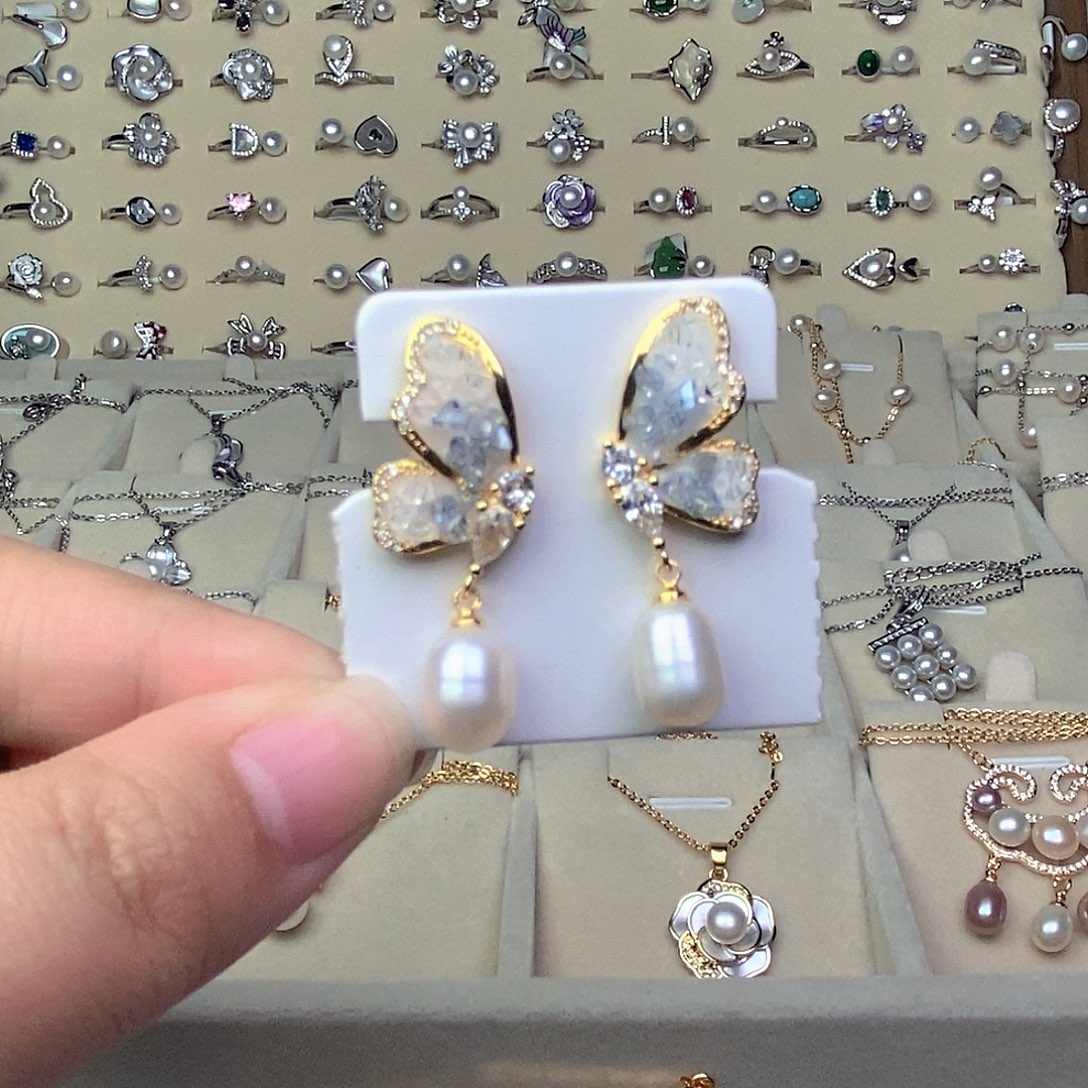 淡水珍珠银S925镶嵌耳饰