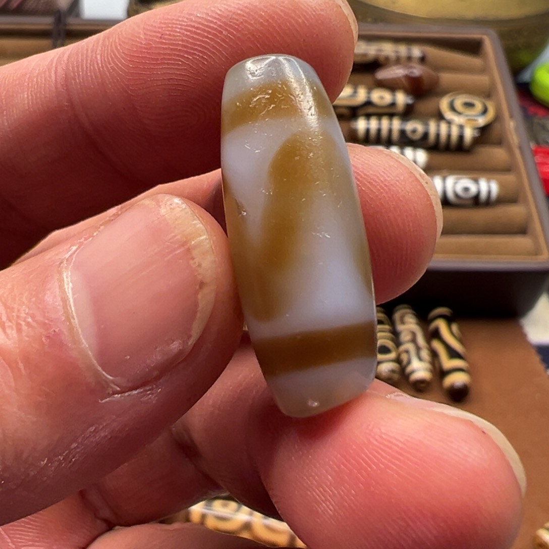 玛瑙/玉髓颈饰未镶嵌对*