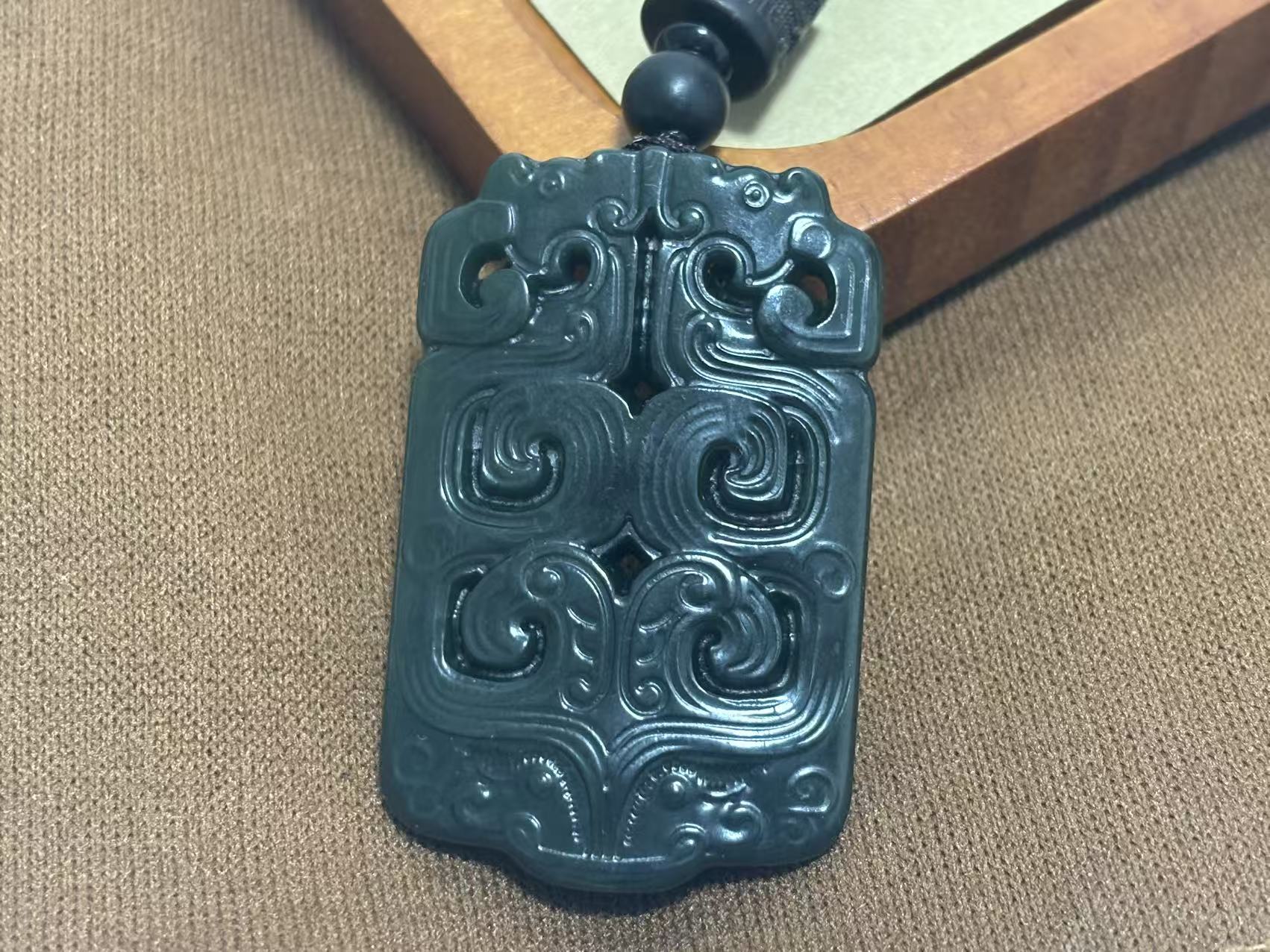 天然和田玉复古牌无事牌吊坠挂件多样性发其一