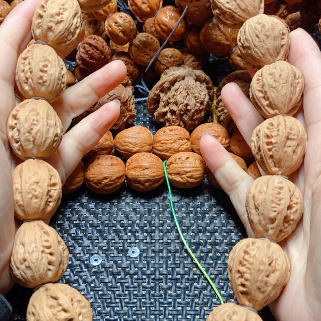 文玩核桃手串水滴