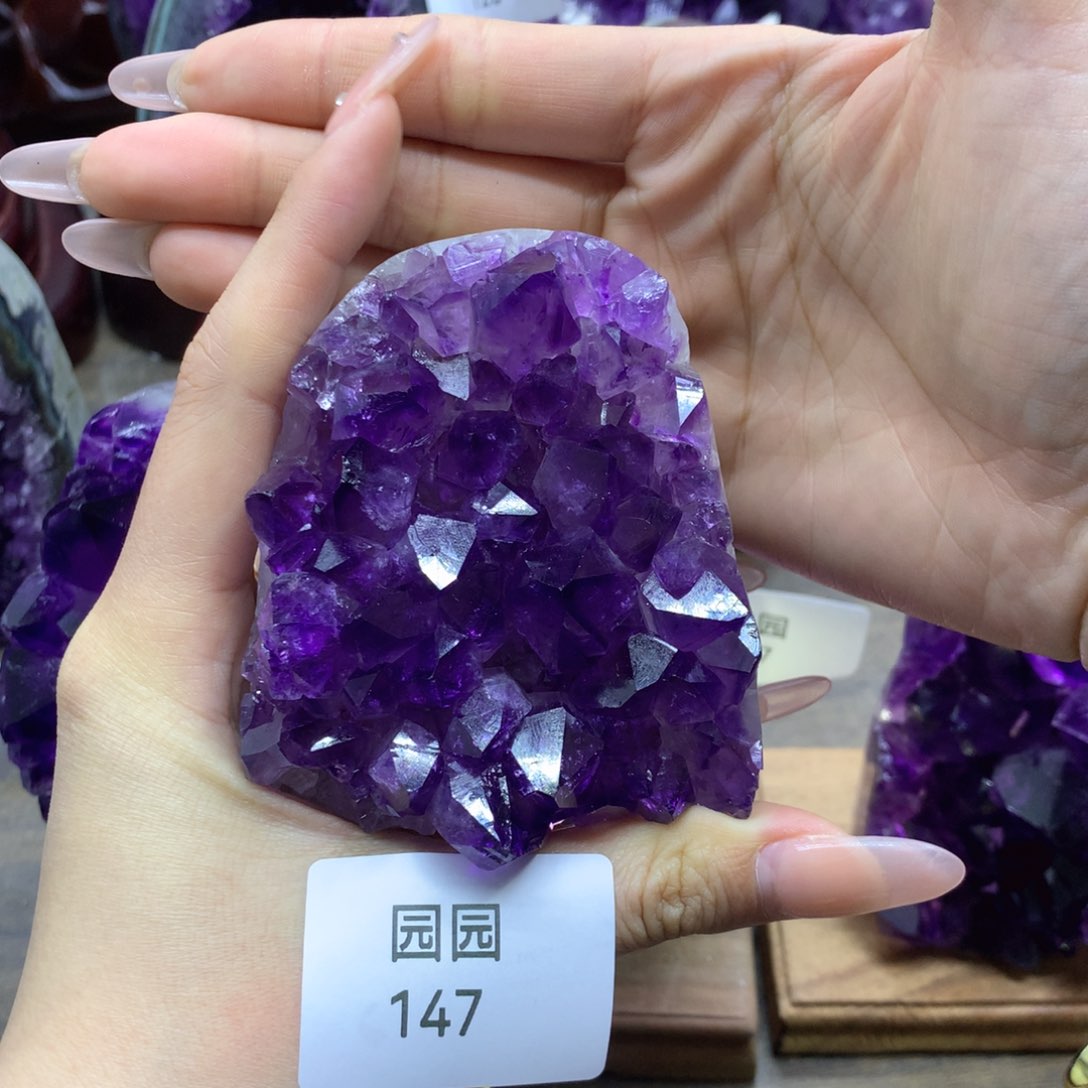 紫晶大型摆件（非配饰）未镶嵌