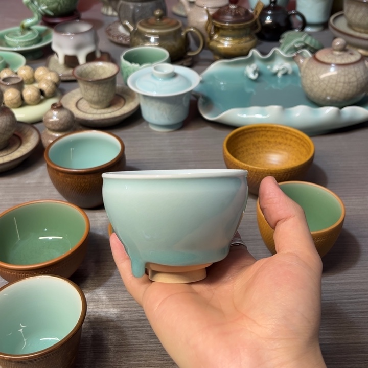 黄灿 粉青 美人泪作品