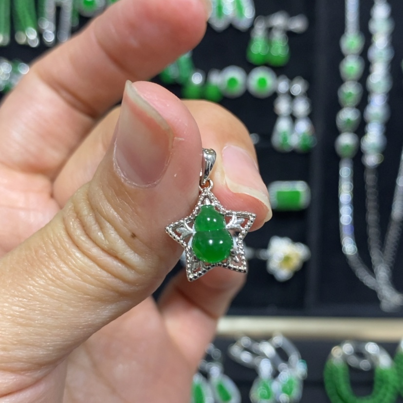 【闪购商品】翡翠吊坠(不含链)银S925镀金镶嵌