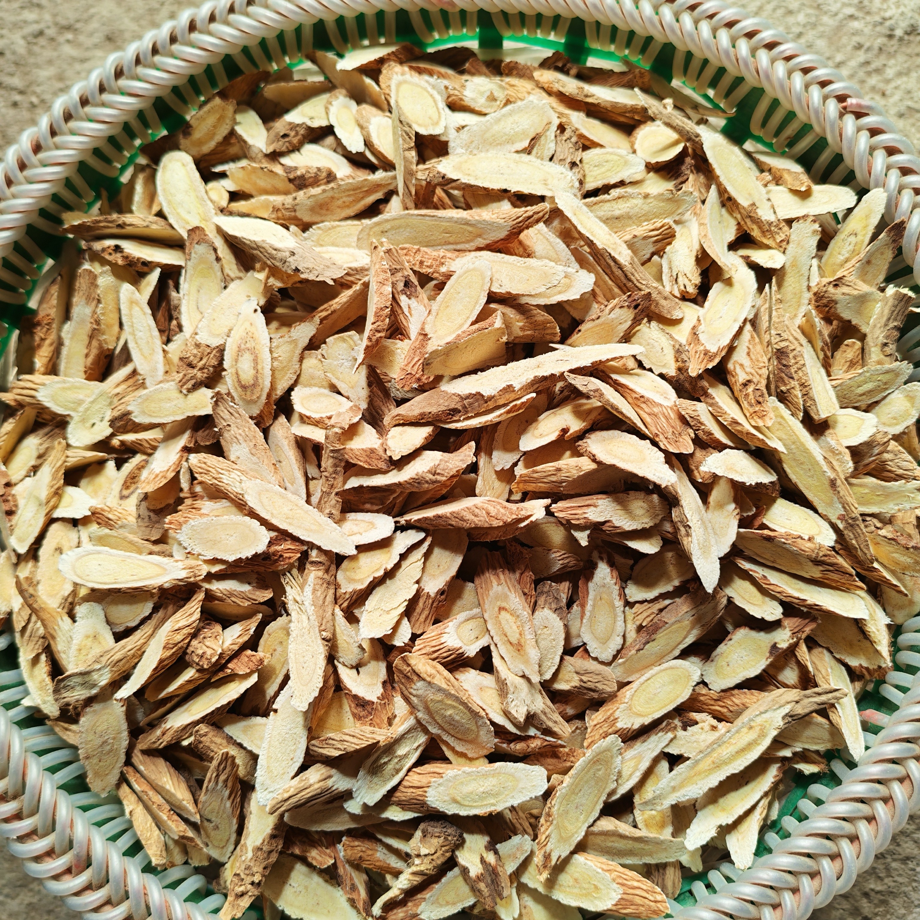 甘肃野生黄芪全片正品可泡水煲汤泡酒的中药材