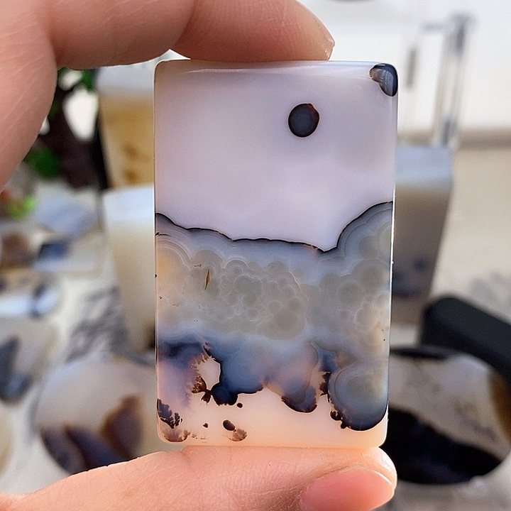 玛瑙/玉髓颈饰未镶嵌