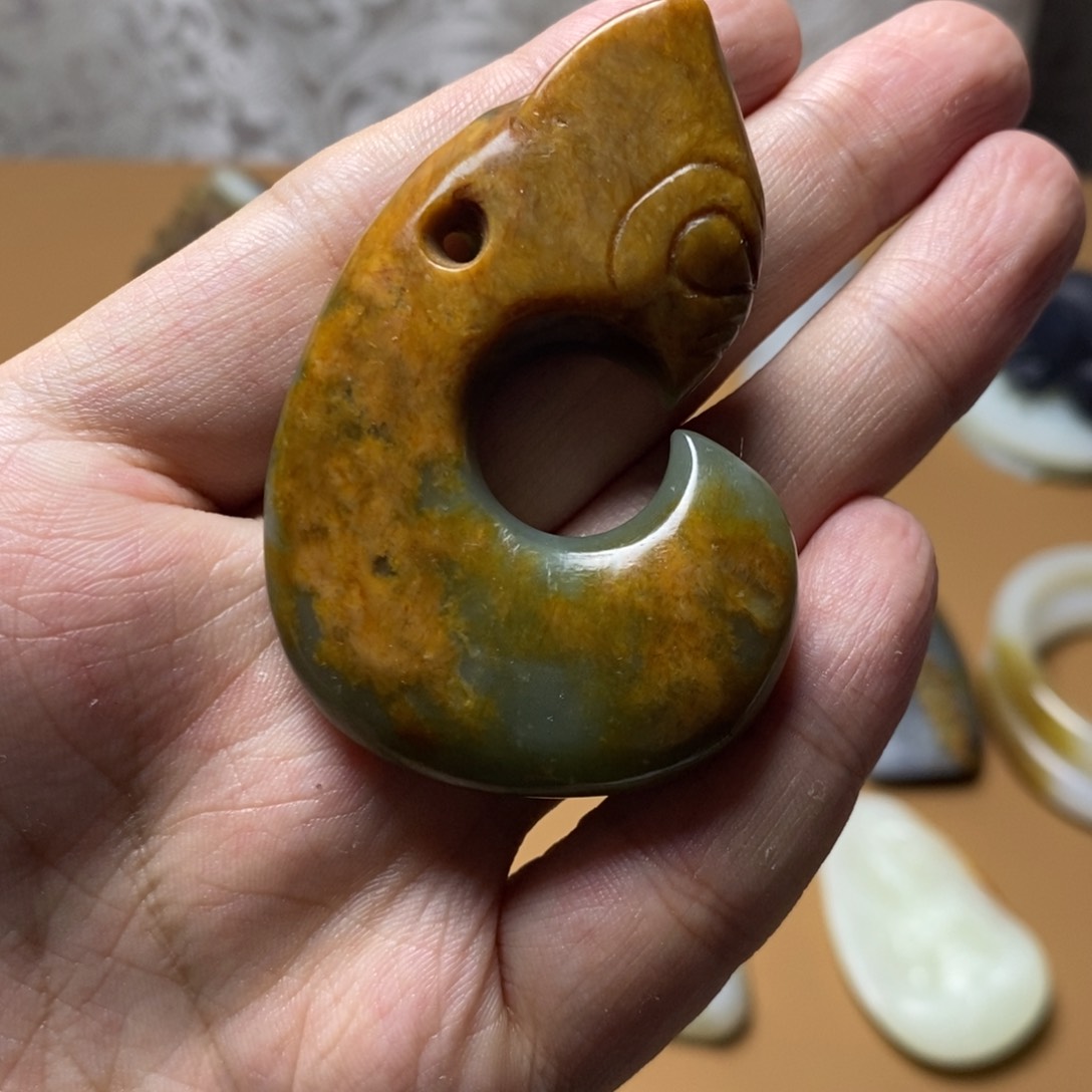 和田玉挂件定制未镶嵌