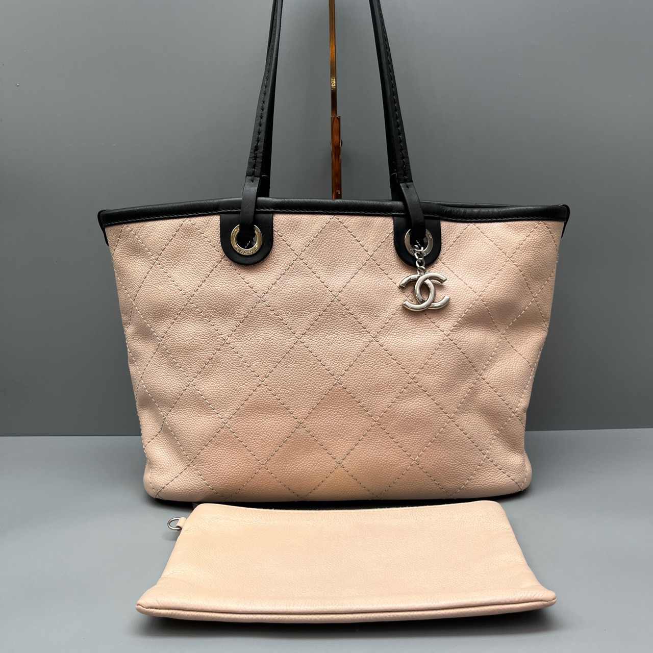 95新 Chanel/香奈儿 子母购物袋 镭射19开 尺寸32*24 SV13778