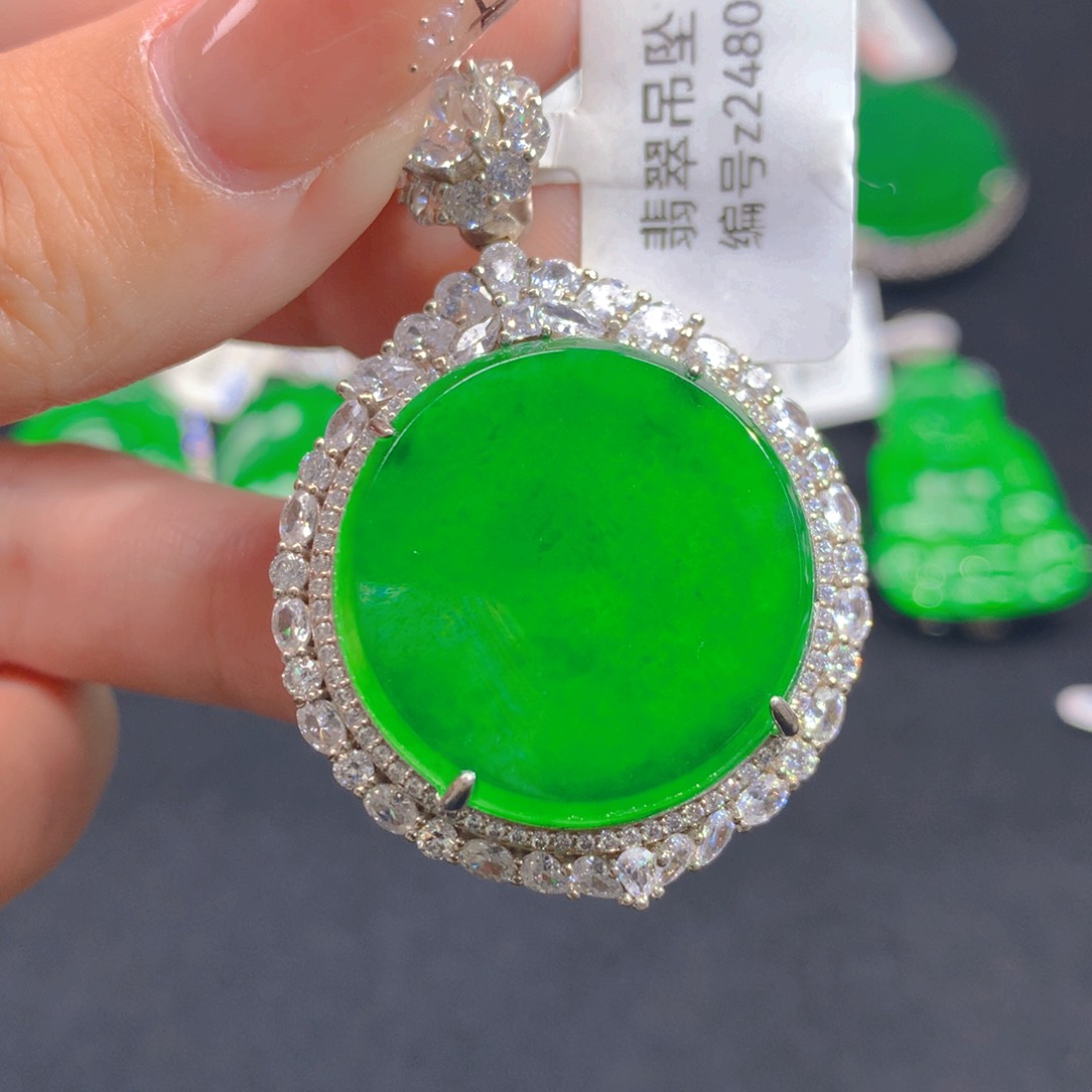 翡翠颈饰银S925镶嵌111111111