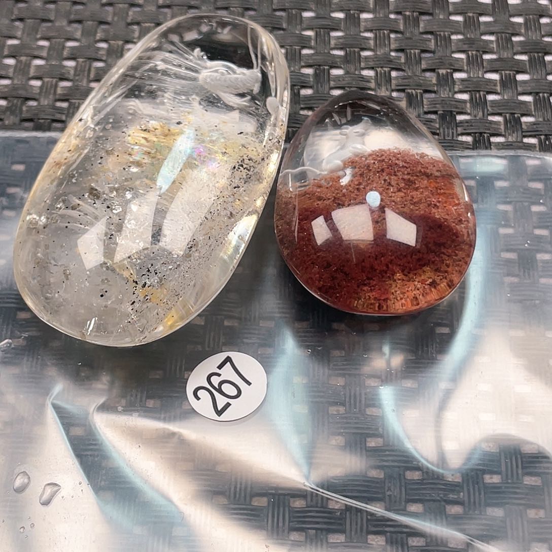 【闪购商品】颈饰未镶嵌水晶是**吖