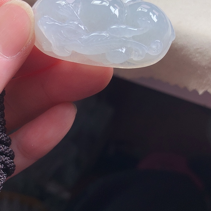 翡翠颈饰未镶嵌吊坠