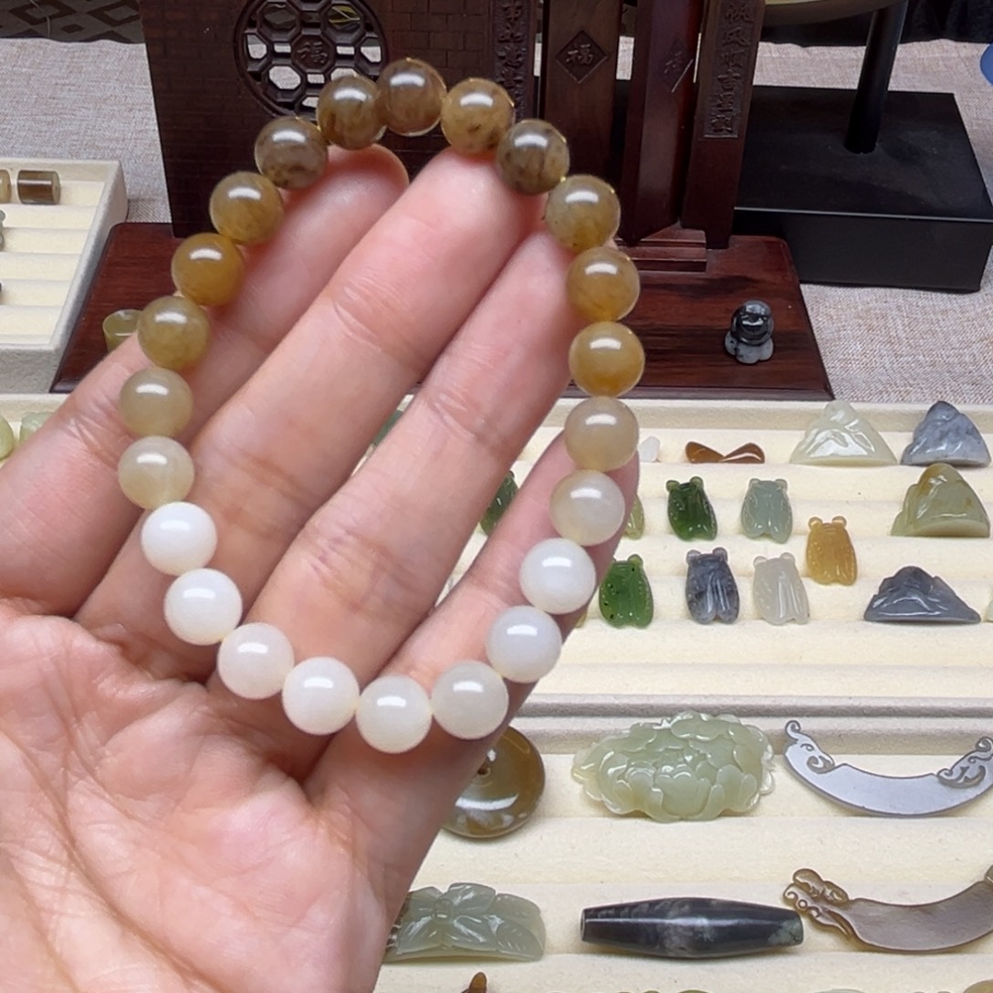 C***尘和田玉未镶嵌珠宝半成品