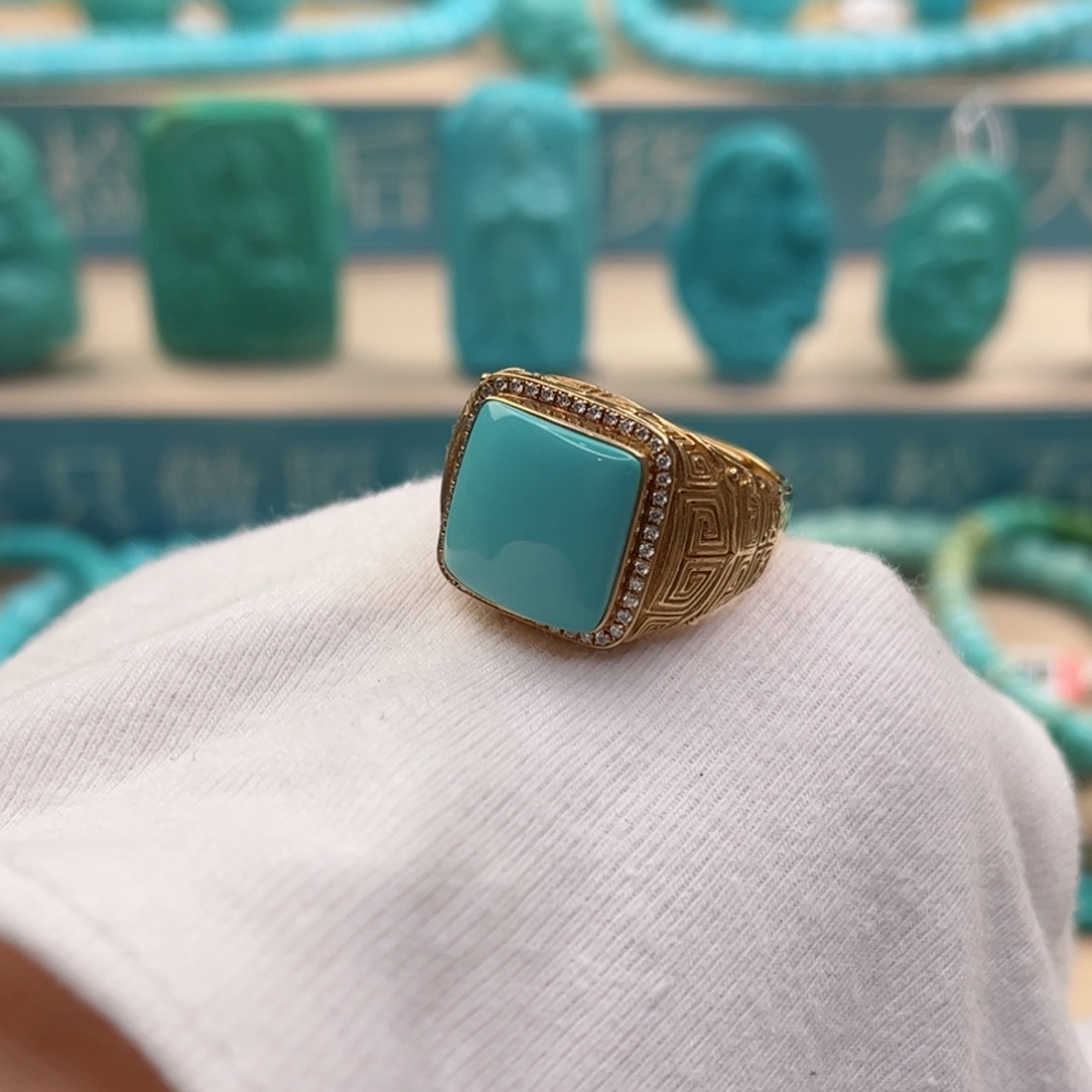 绿松石珠宝奇石18K金镶嵌