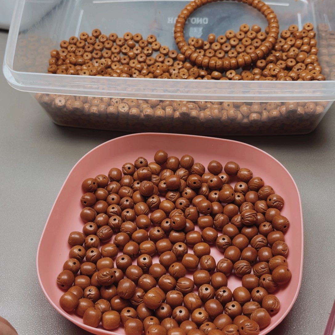 桃核吊坠赵*川桃核光柱