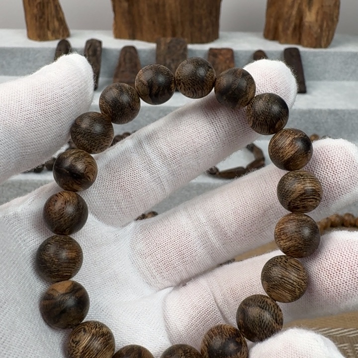 沉香手串文莱单圈沉香手串1.1规格12.9克