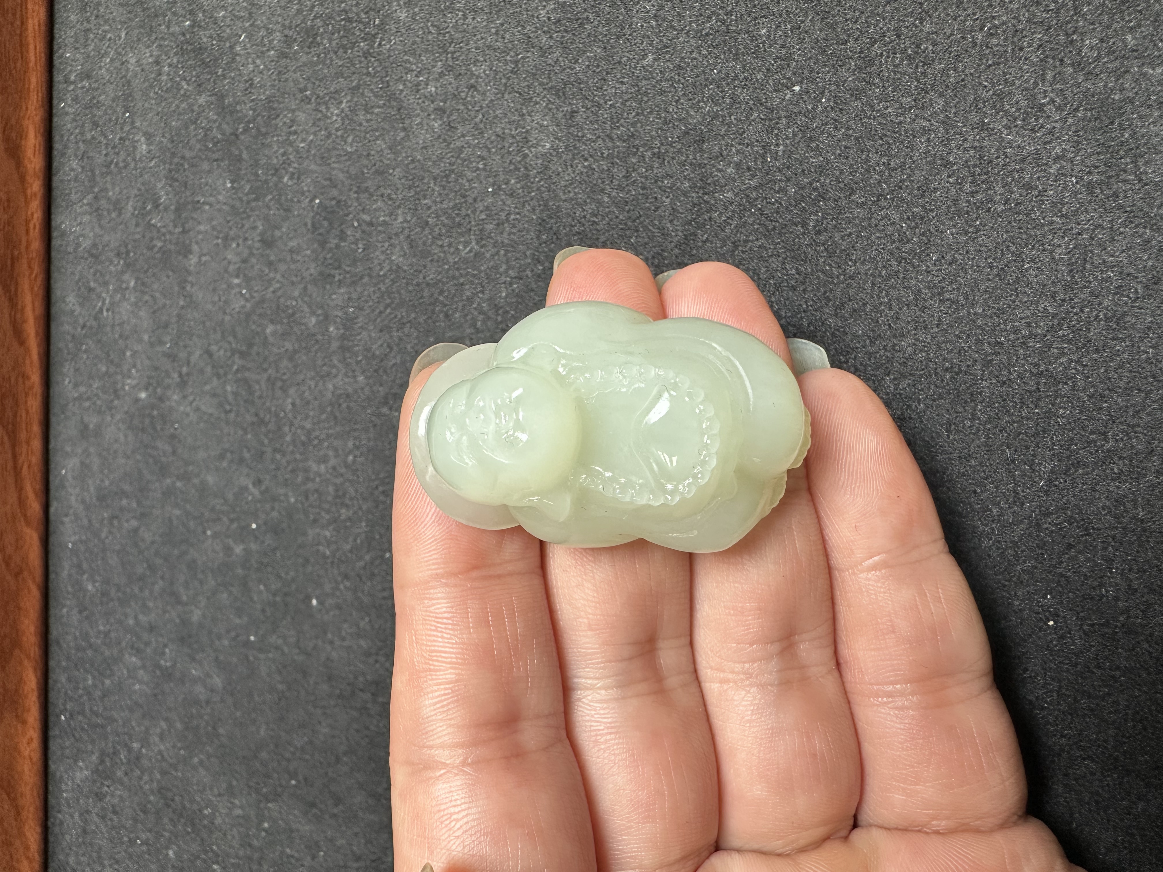 吊坠 玉质细腻温润 尺寸4.2×2.6×1.7厘米