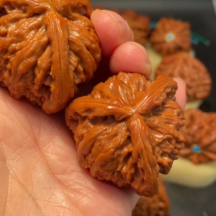 小****猴头核桃吊坠工艺核桃