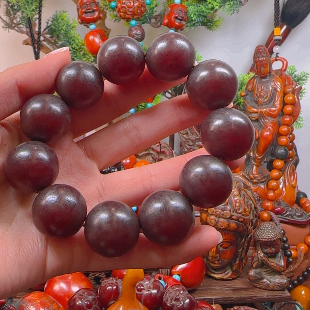 琥珀裸石未镶嵌手串