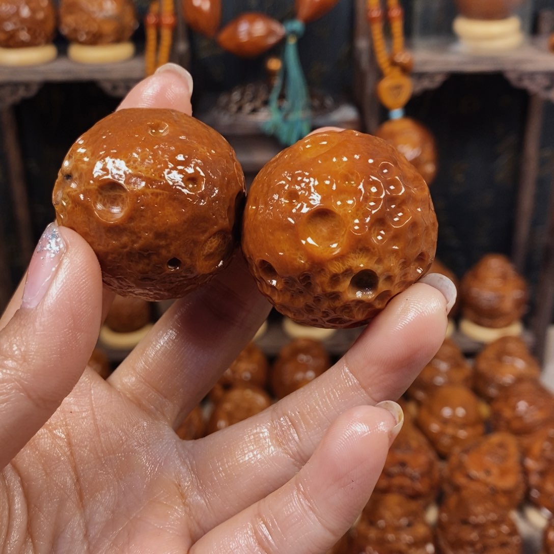 橄榄核吊坠月球一对3333