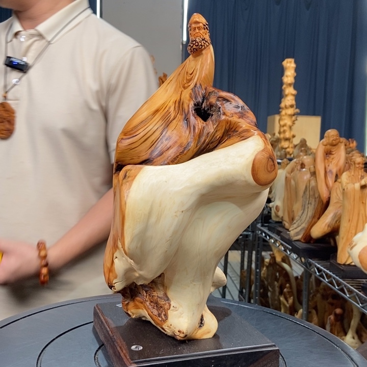 柏木（崖柏）随型摆件