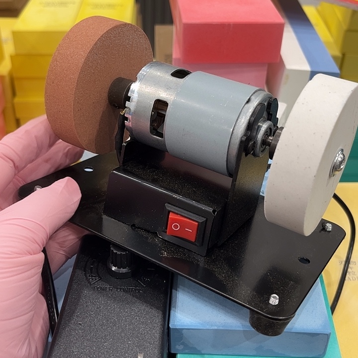 金刚砂磨石机家用