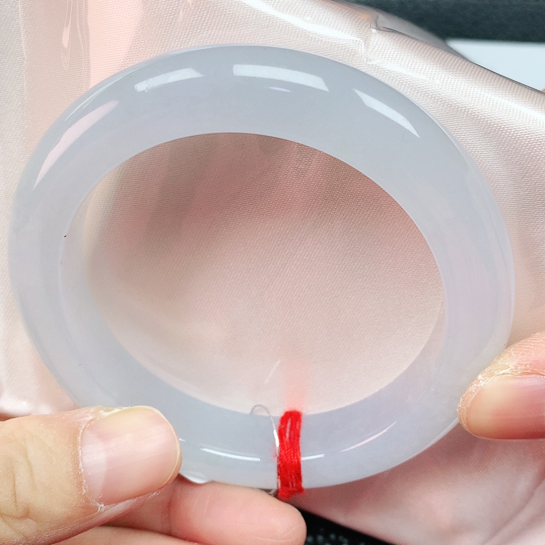 翡翠手镯未镶嵌53圈