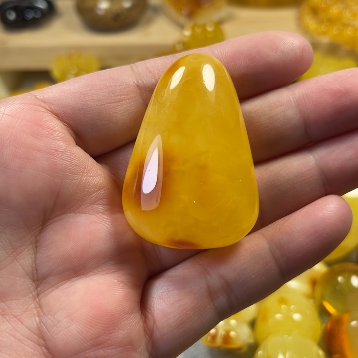 琥珀颈饰未镶嵌琥珀蜜蜡