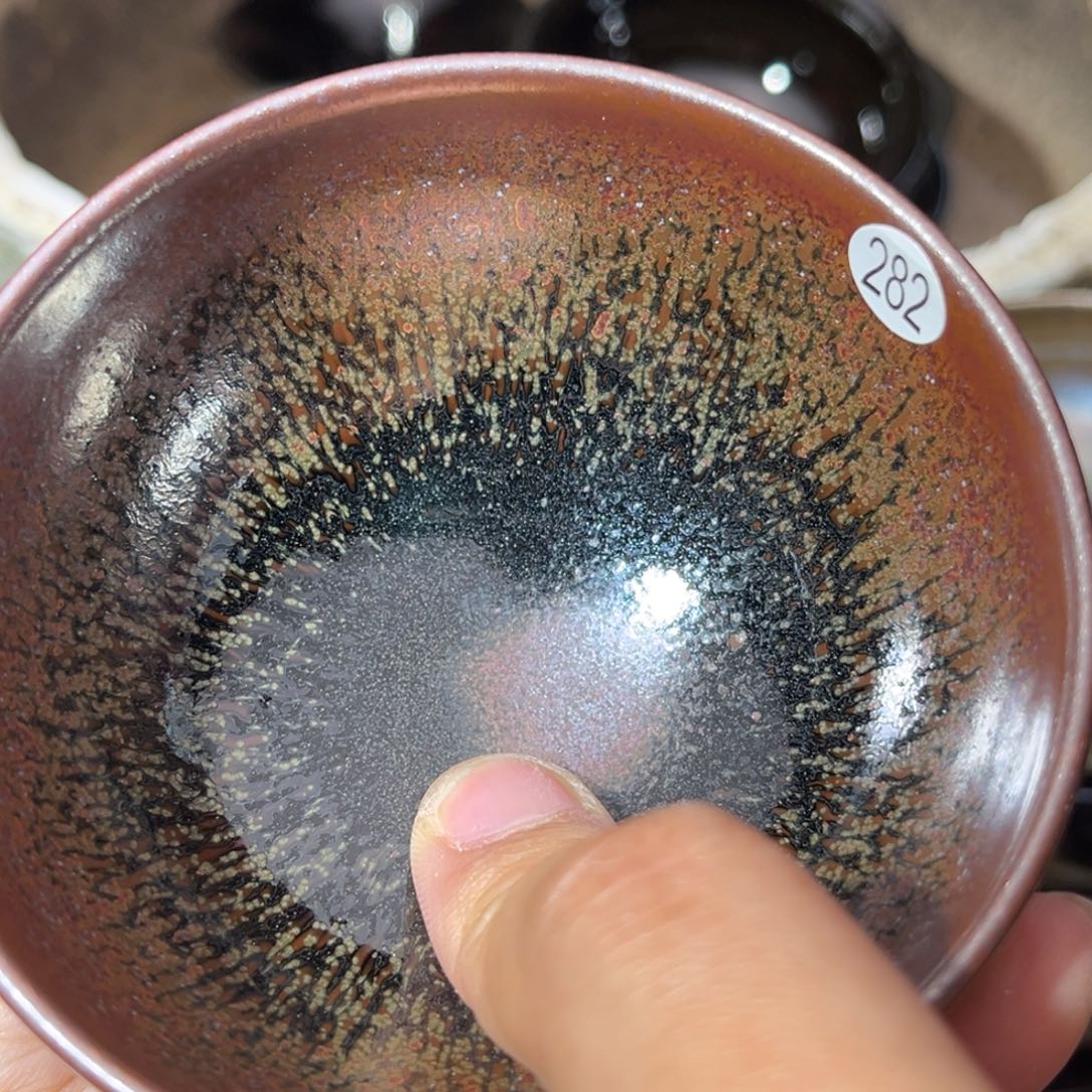 茶盏义兴龙窑坚持真柴烧