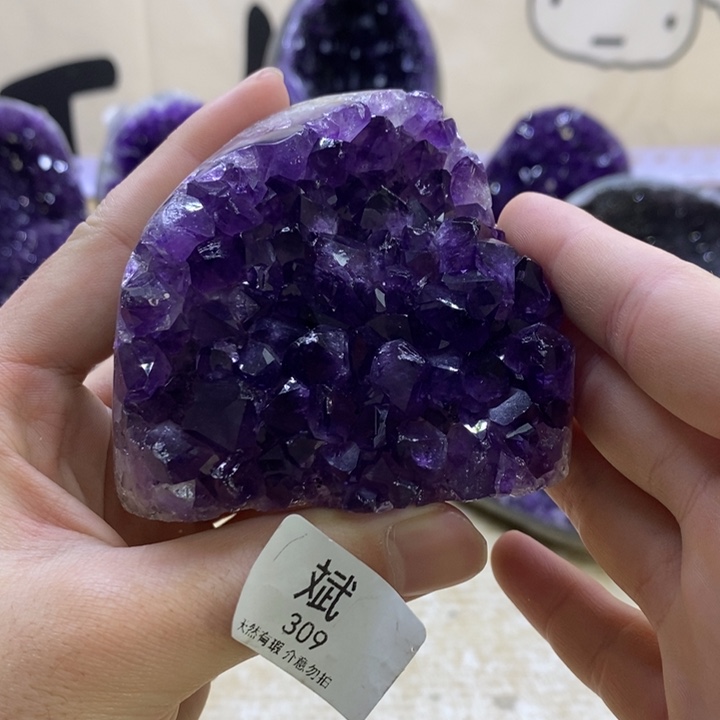紫晶大型摆件（非配饰）未镶嵌