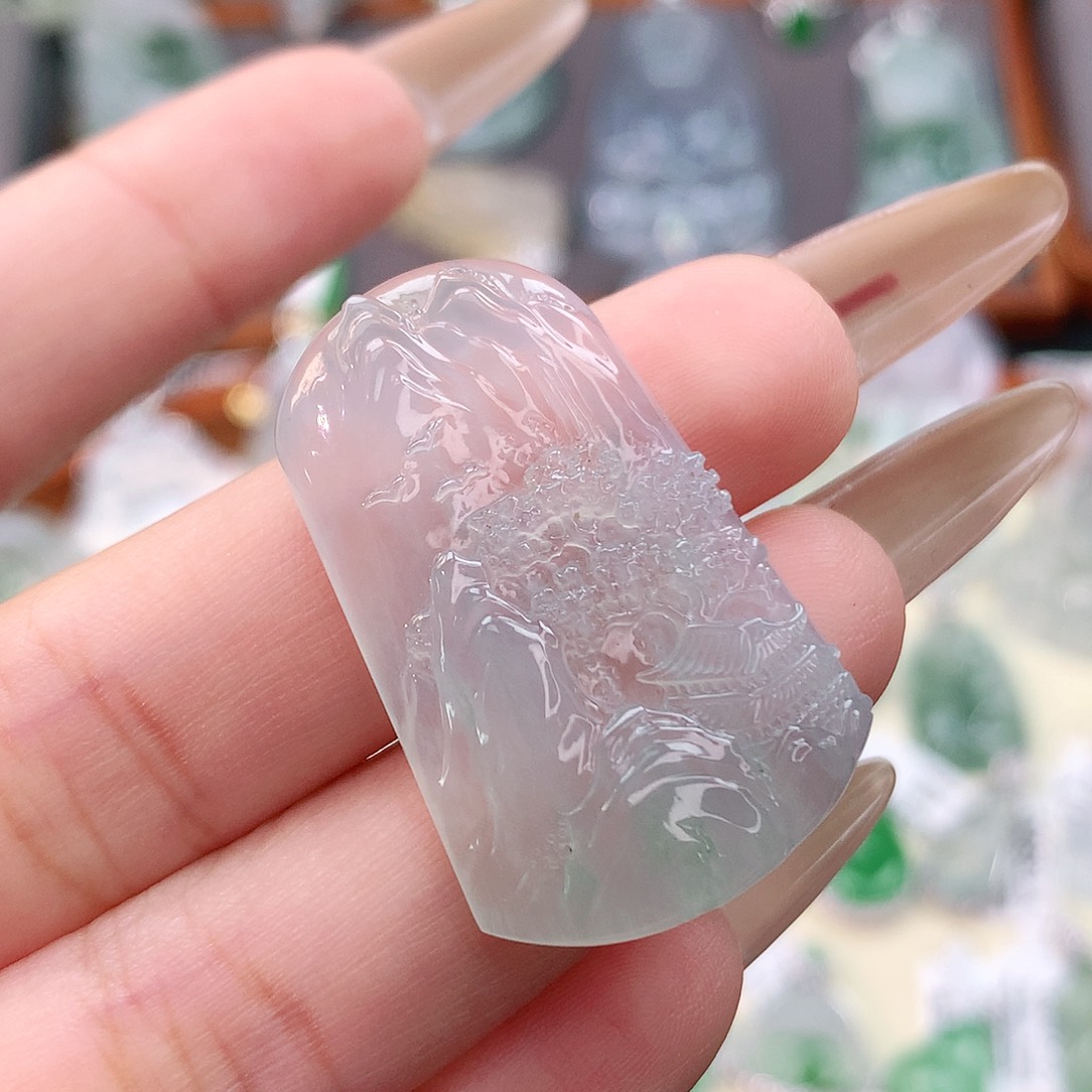 颈饰未镶嵌翡翠山水牌