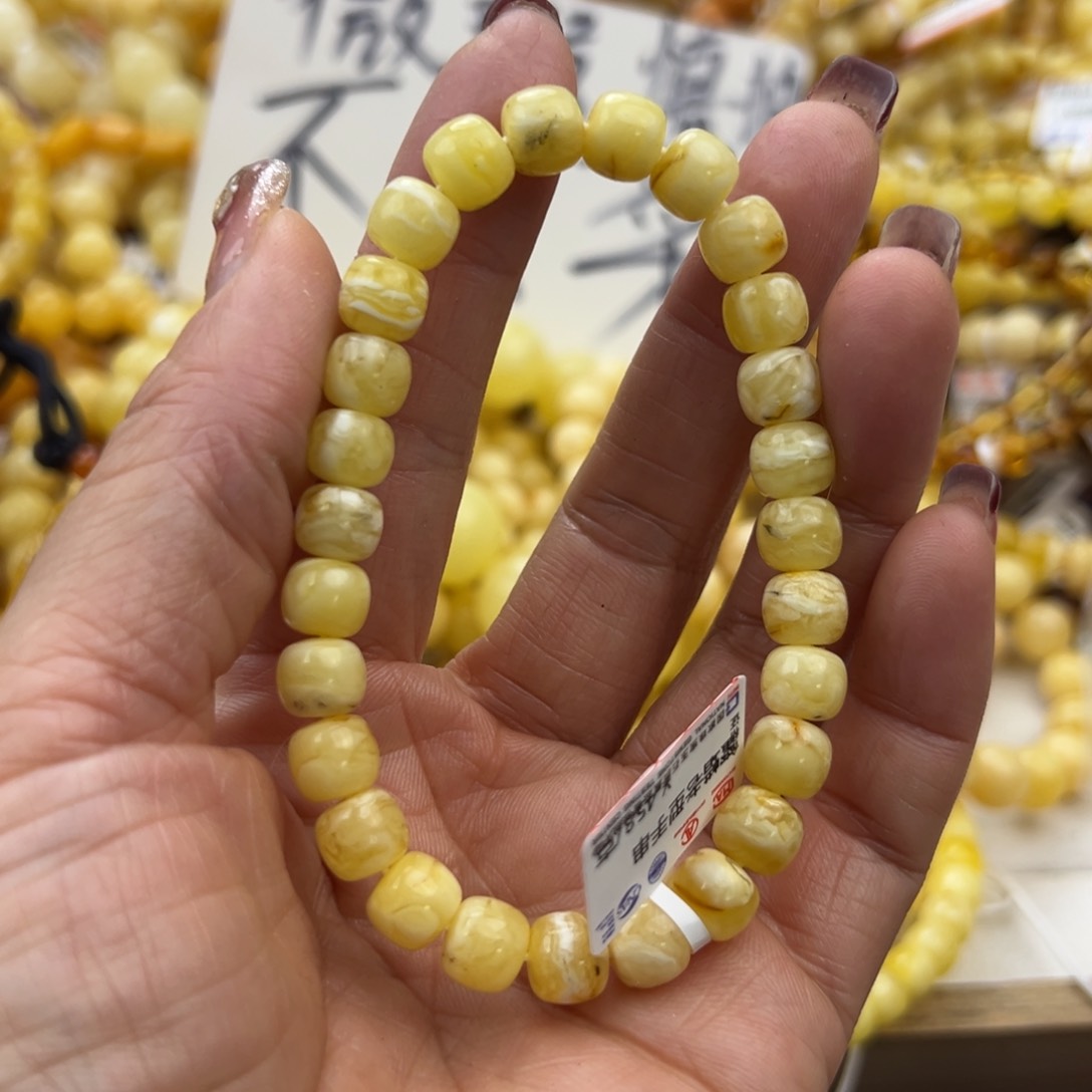 琥珀珠宝奇石未镶嵌