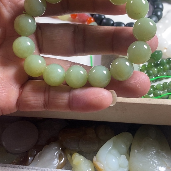 和田玉（糖玉）未镶嵌颈饰