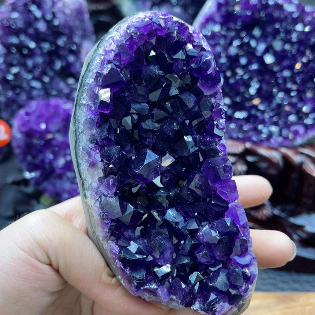 紫晶大型摆件（非配饰）未镶嵌