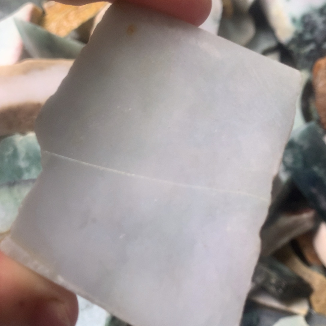 翡翠颈饰未镶嵌缅甸翡翠