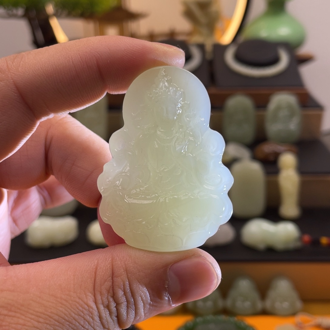 和田玉颈饰未镶嵌