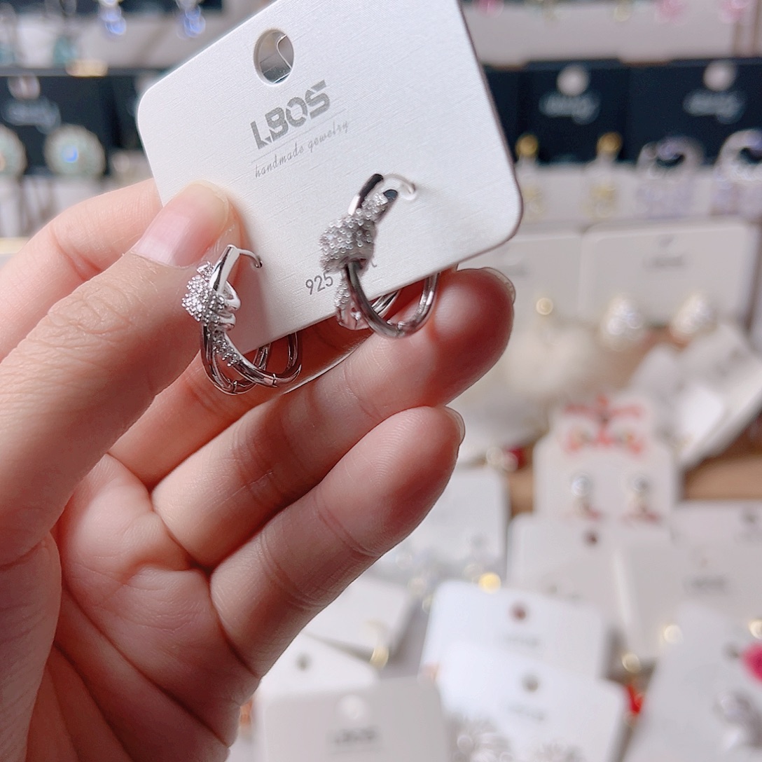 锆石纯铜合金耳环的