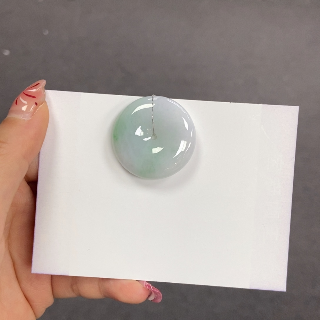 翡翠颈饰未镶嵌天然翡翠