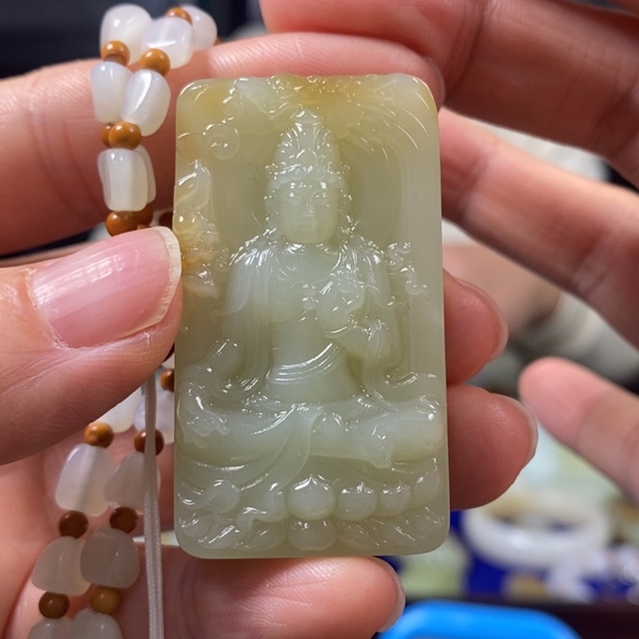 和田玉挂件未镶嵌人***员